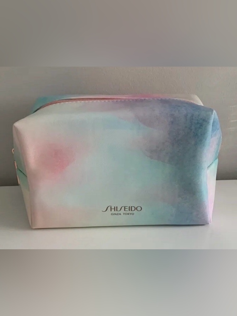 New Shiseido Abstract zippered watercolor make up bag/cosmetic  travel bag